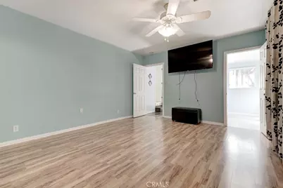 6648 Gaviota Avenue, Lake Balboa, CA 91406 - Photo 16