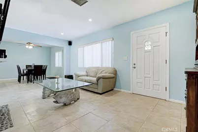 6648 Gaviota Avenue, Lake Balboa, CA 91406 - Photo 10