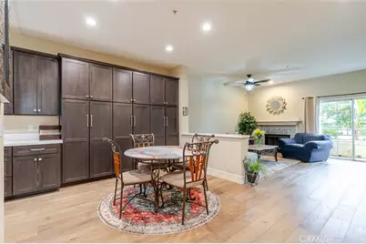 10604 Valley Spring Lane #105, Toluca Lake, CA 91602 - Photo 4
