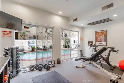 10604 Valley Spring Lane #105, Toluca Lake, CA 91602 - Photo 16