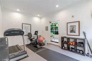 10604 Valley Spring Ln, Toluca Lake, CA 91602 - Photo 16