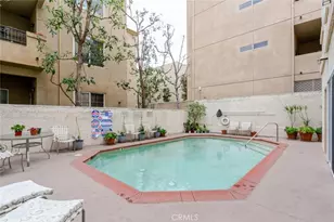 10604 Valley Spring Ln, Toluca Lake, CA 91602 - Photo 18