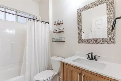 10604 Valley Spring Lane #105, Toluca Lake, CA 91602 - Photo 16