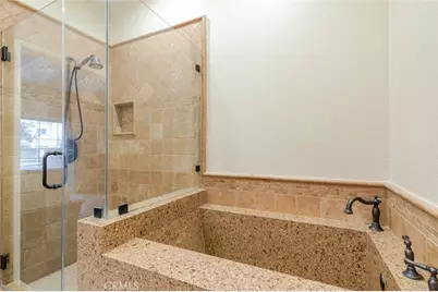 10604 Valley Spring Lane #105, Toluca Lake, CA 91602 - Photo 12