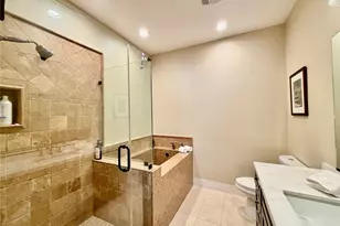 10604 Valley Spring Ln, Toluca Lake, CA 91602 - Photo 12