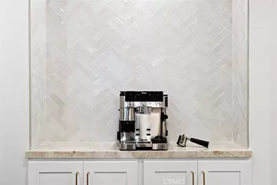 4477 Wilshire Boulevard #202, Los Angeles, CA 90010 - Photo 10