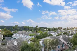 1942 Caminito De La Estrella, Glendale, CA 91208 - Photo 2