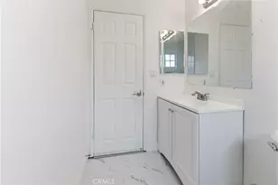 8443 Remmet, Canoga Park, CA 91304 - Photo 32