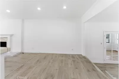 8443 Remmet, Canoga Park, CA 91304 - Photo 16