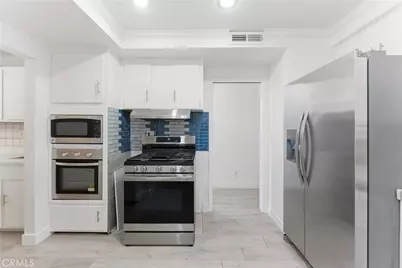 8443 Remmet, Canoga Park, CA 91304 - Photo 12