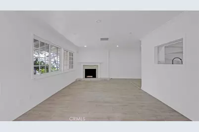 8443 Remmet, Canoga Park, CA 91304 - Photo 6