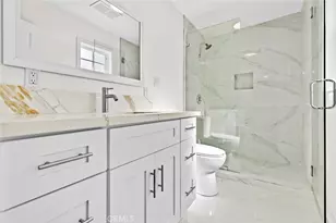 11753 Blythe, North Hollywood, CA 91605 - Photo 8