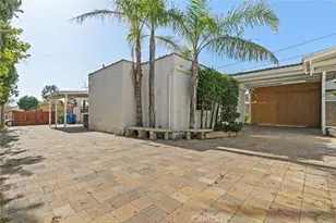 11753 Blythe, North Hollywood, CA 91605 - Photo 12