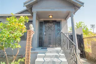 1805 W 35th St, Los Angeles, CA 90018 - Photo 2