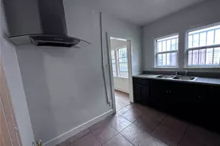 1805 W 35th St, Los Angeles, CA 90018 - Photo 38