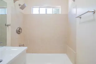 1805 W 35th St, Los Angeles, CA 90018 - Photo 16