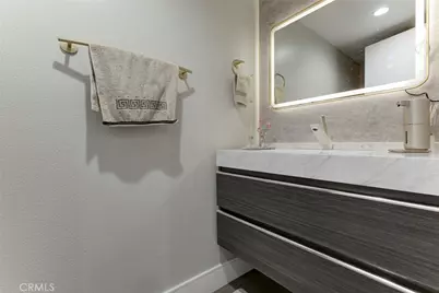 1881 Alpha Rd #17, Glendale, CA 91208 - Photo 14