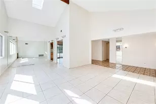 9257 La Shell Dr, Tujunga, CA 91042 - Photo 10