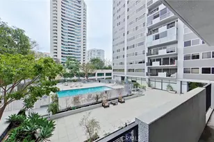 10450 Wilshire Blvd, Los Angeles, CA 90024 - Photo 2