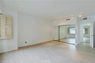 10450 Wilshire Blvd, Los Angeles, CA 90024 - Photo 18