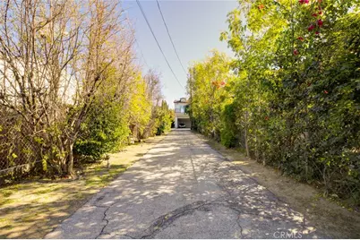 6648 Gaviota Avenue, Lake Balboa, CA 91406 - Photo 4