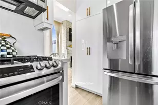 427 E Orange Grove Ave, Burbank, CA 91501 - Photo 10