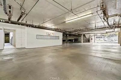 427 E Orange Grove Ave #301, Burbank, CA 91501 - Photo 36