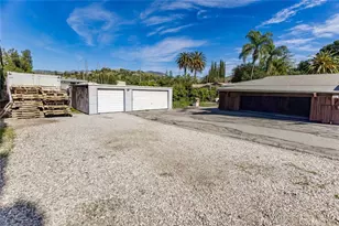 9711 Wheatland Ave, Shadow Hills, CA 91040 - Photo 34