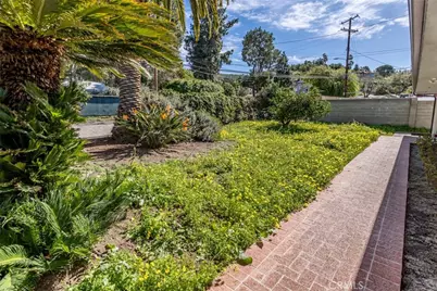 9711 Wheatland Avenue, Shadow Hills, CA 91040 - Photo 4