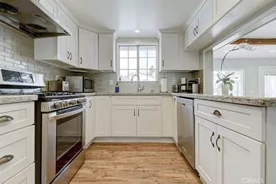 6911 Valmont Street, Tujunga, CA 91042 - Photo 22