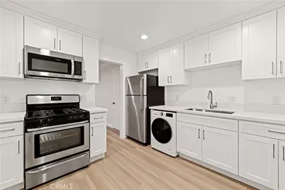 13573 Moorpark Street, Sherman Oaks, CA 91423 - Photo 12