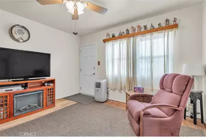 8522 Terhune, Los Angeles, CA 91352 - Photo 16