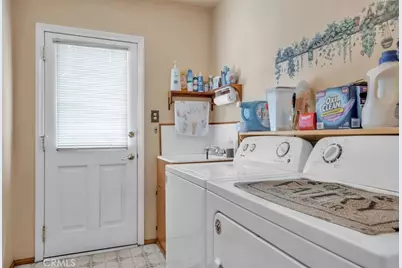 8522 Terhune, Los Angeles, CA 91352 - Photo 12