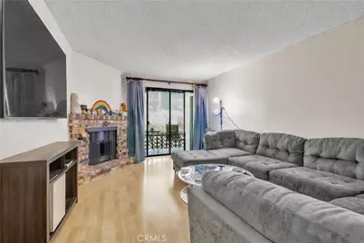 445 Ivy #204, Glendale, CA 91204 - Photo 2