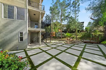 7628 Airlie, Tujunga, CA 91042 - Photo 48