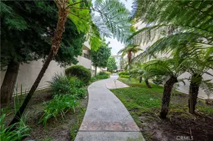 5400 Lindley Ave, Encino, CA 91316 - Photo 2