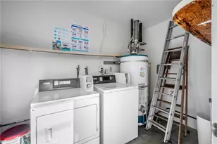 10409 Parr, Sunland, CA 91040 - Photo 16