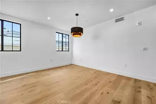 10352 Riverside Dr, Toluca Lake, CA 91602 - Photo 16