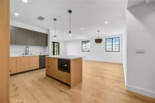 10352 Riverside Dr, Toluca Lake, CA 91602 - Photo 10