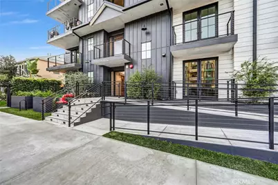 10352 Riverside Drive #203A, Toluca Lake, CA 91602 - Photo 8