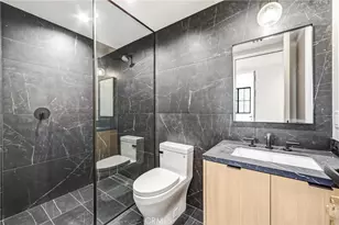 10352 Riverside Dr, Toluca Lake, CA 91602 - Photo 24