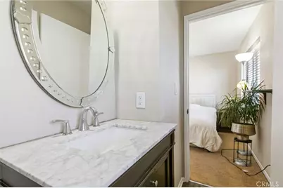 14715 Saticoy Street #14, Van Nuys, CA 91405 - Photo 36