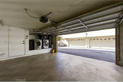 14715 Saticoy Street #14, Van Nuys, CA 91405 - Photo 12