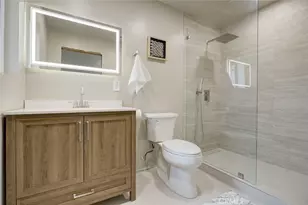 15556 Valerio, Van Nuys, CA 91406 - Photo 38