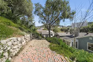 1433 Del Monte Dr, Glendale, CA 91207 - Photo 32