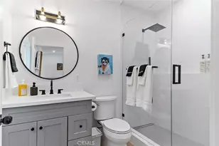 2925 W Oak, Burbank, CA 91505 - Photo 24