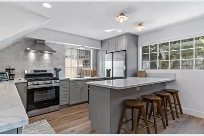 409 N Avon, Burbank, CA 91505 - Photo 8