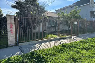 6044 Woodman, Van Nuys, CA 91401 - Photo 2