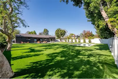 8960 Oak Park, Los Angeles, CA 91325 - Photo 10