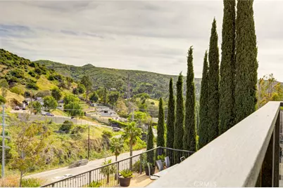 9726 Appaloosa, Shadow Hills, CA 91040 - Photo 42